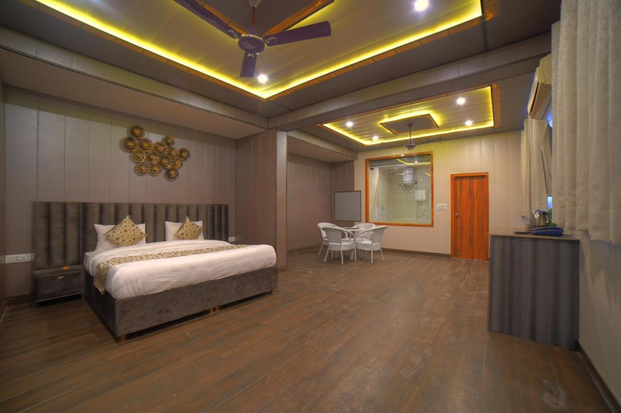 Yogved Hospitality & Resort ริชิเคช ภายนอก รูปภาพ