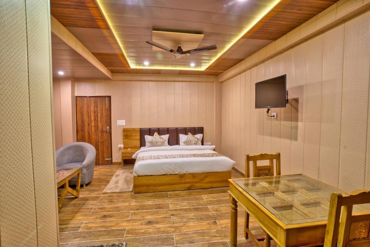 Yogved Hospitality & Resort ริชิเคช ภายนอก รูปภาพ