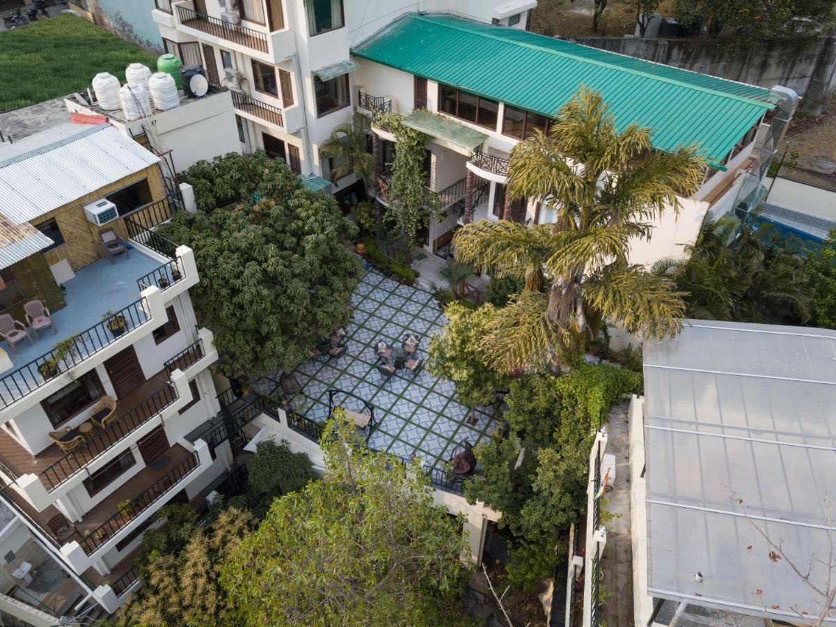 Yogved Hospitality & Resort ริชิเคช ภายนอก รูปภาพ