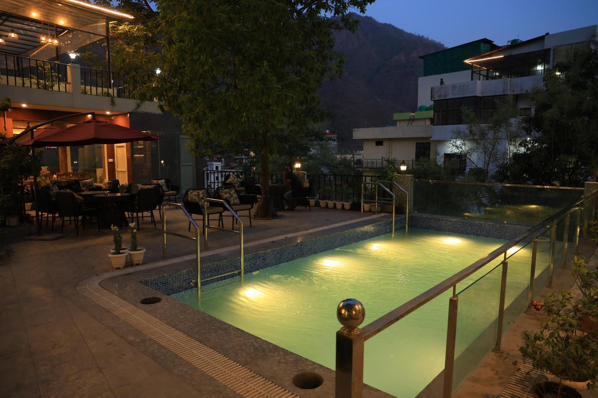 Yogved Hospitality & Resort ริชิเคช ภายนอก รูปภาพ
