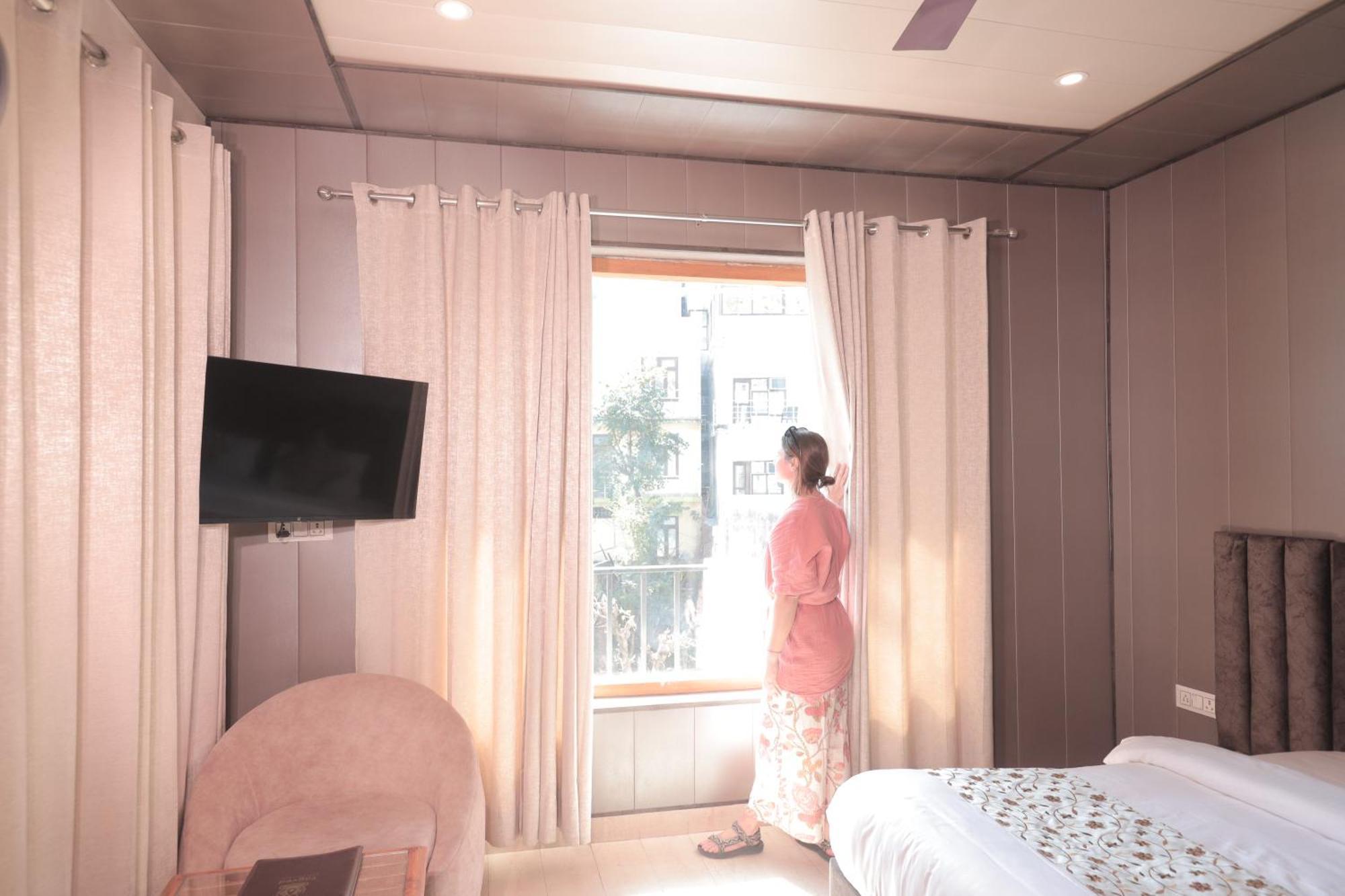 Yogved Hospitality & Resort ริชิเคช ภายนอก รูปภาพ
