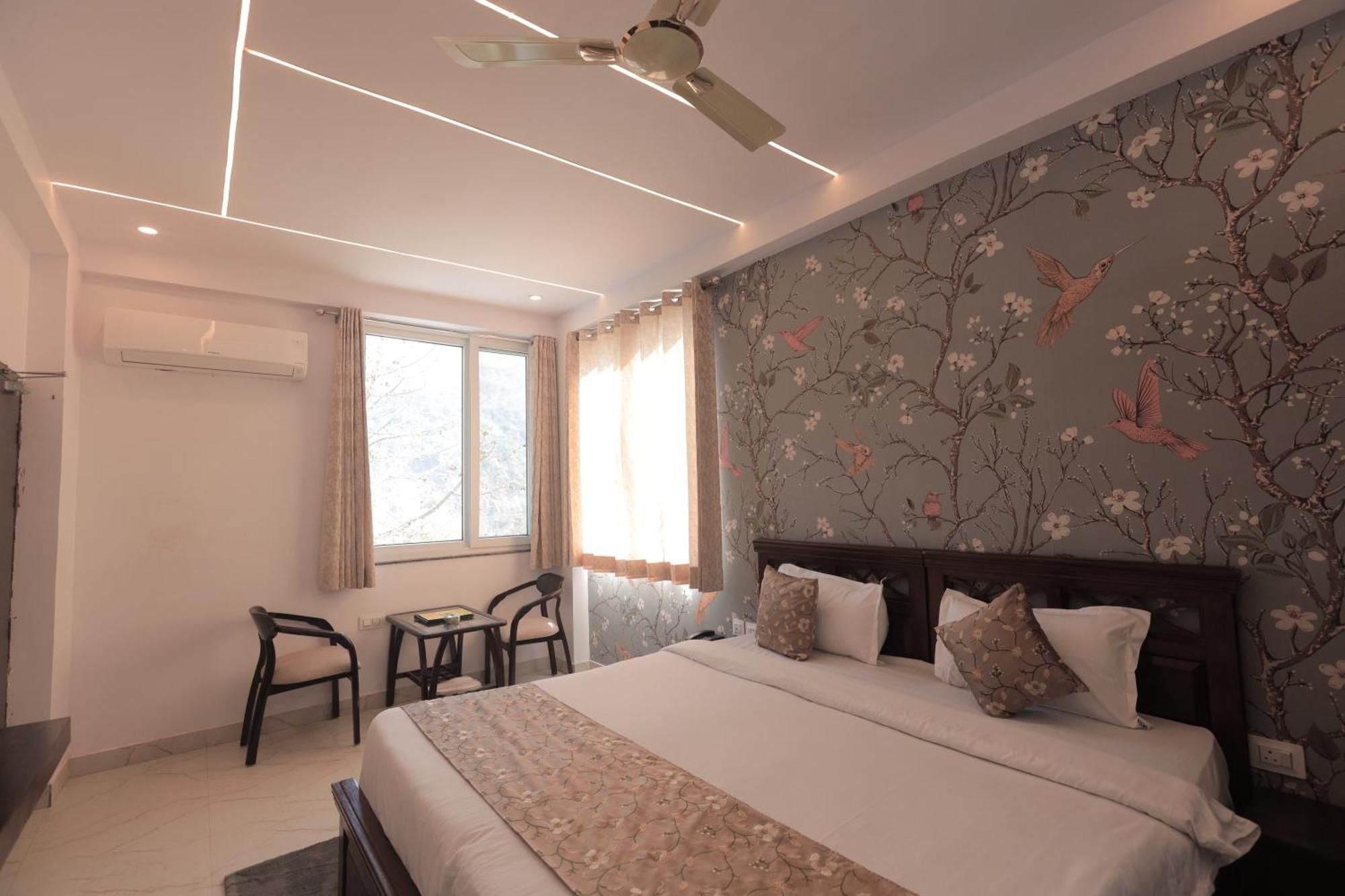 Yogved Hospitality & Resort ริชิเคช ภายนอก รูปภาพ