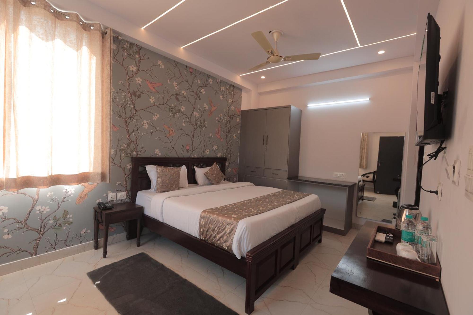 Yogved Hospitality & Resort ริชิเคช ภายนอก รูปภาพ